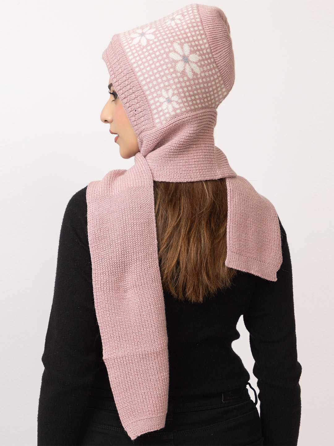 Pink flower muffler cap