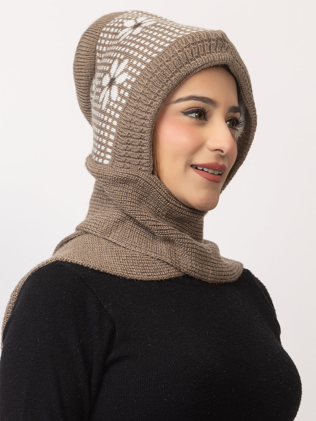 Beige flower muffler cap