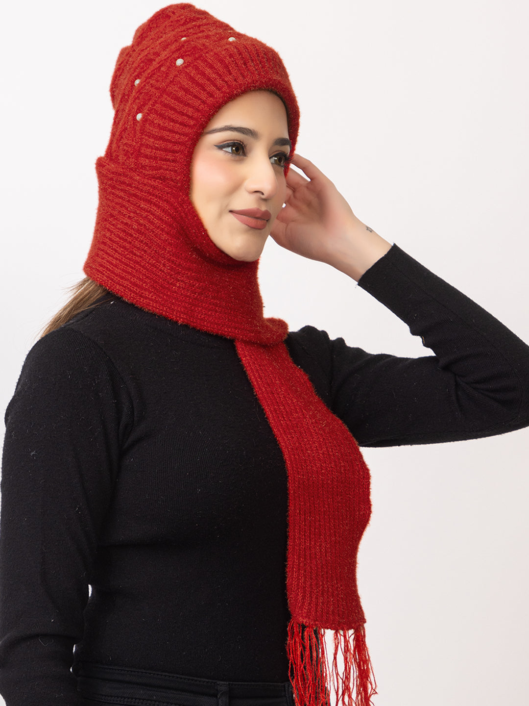 Red moti muffler cap