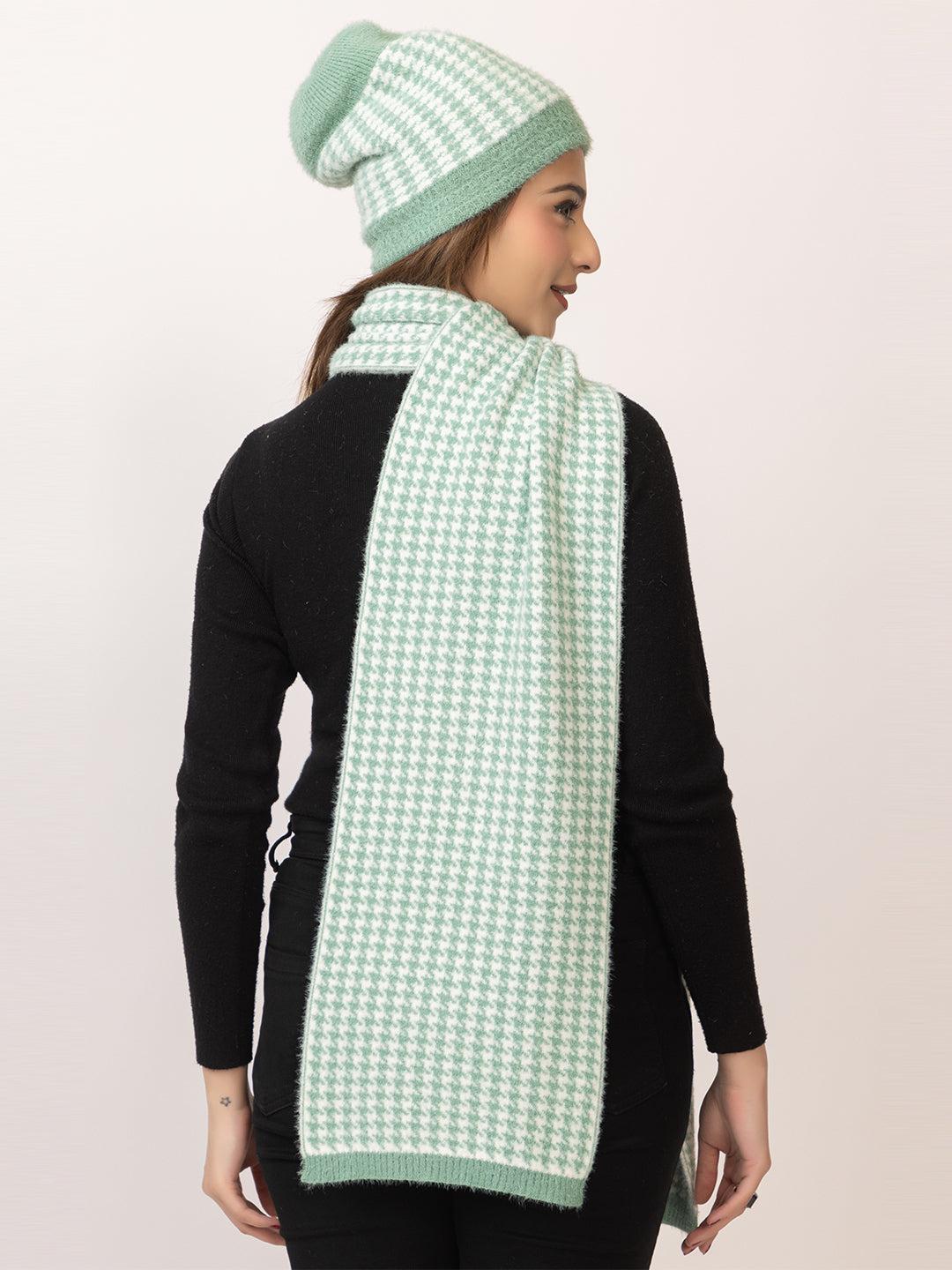 Green Dots scarf cap combo