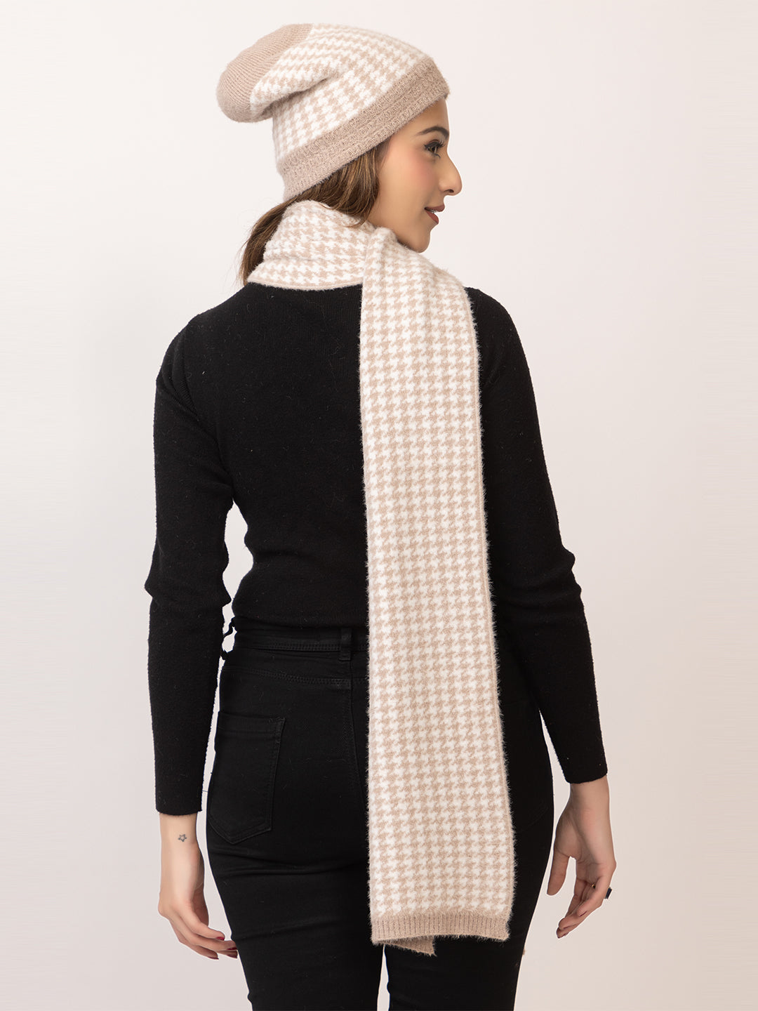 Beige Dots scarf cap combo