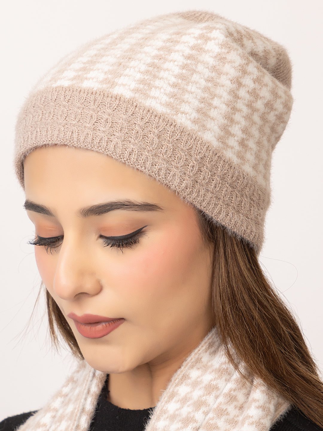 Beige Dots scarf cap combo