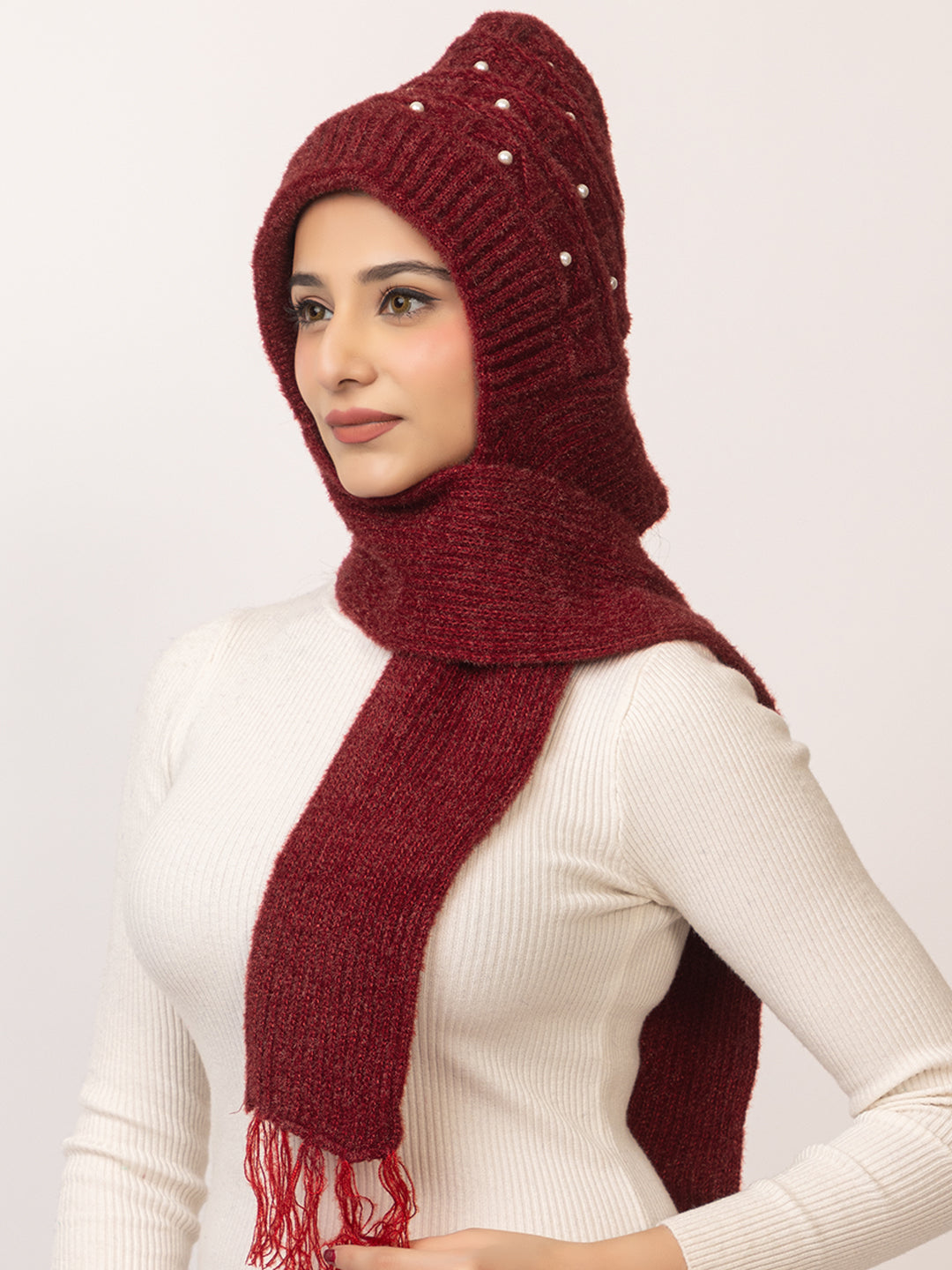 Maroon moti muffler cap