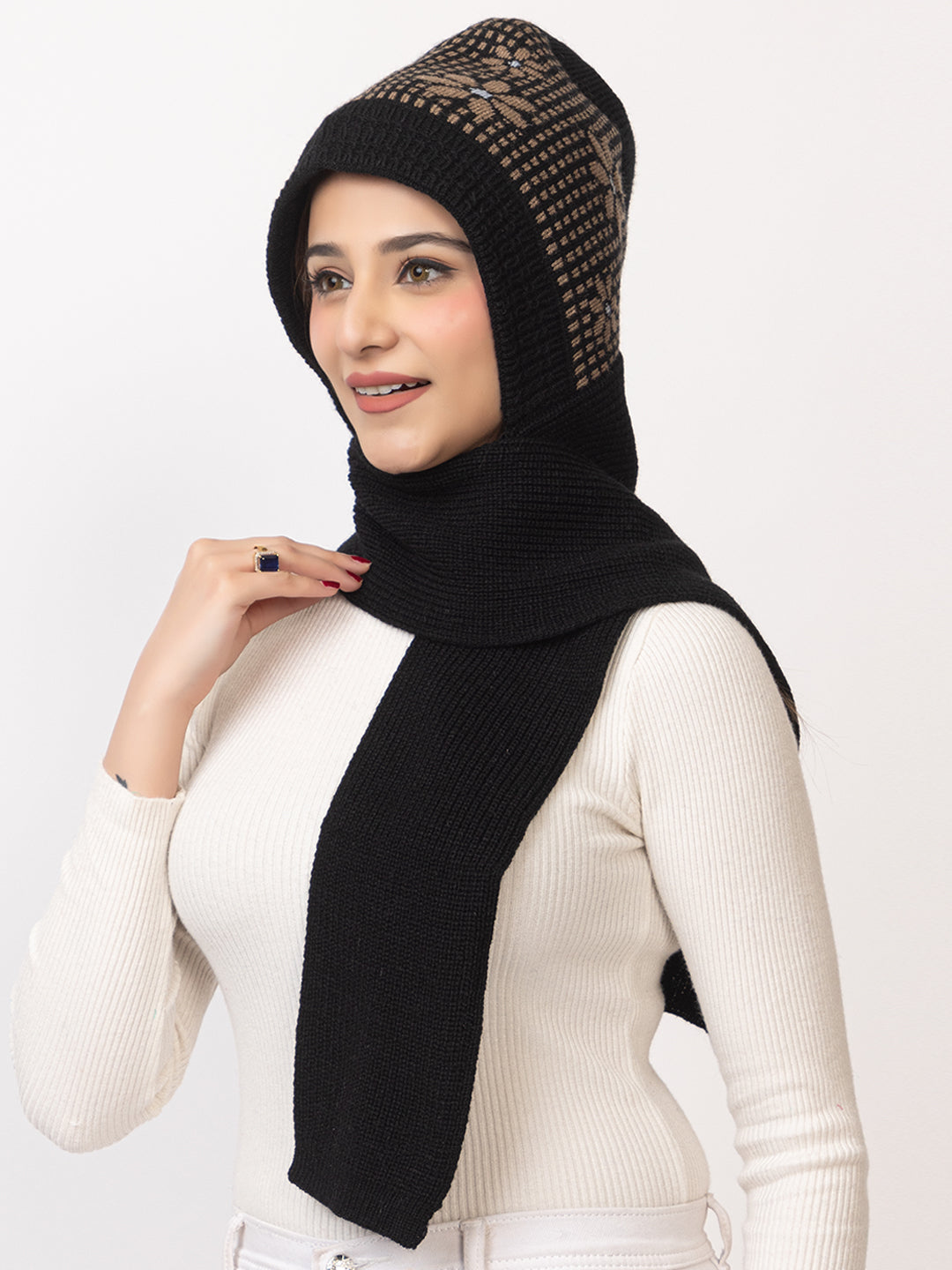 Black flower muffler cap