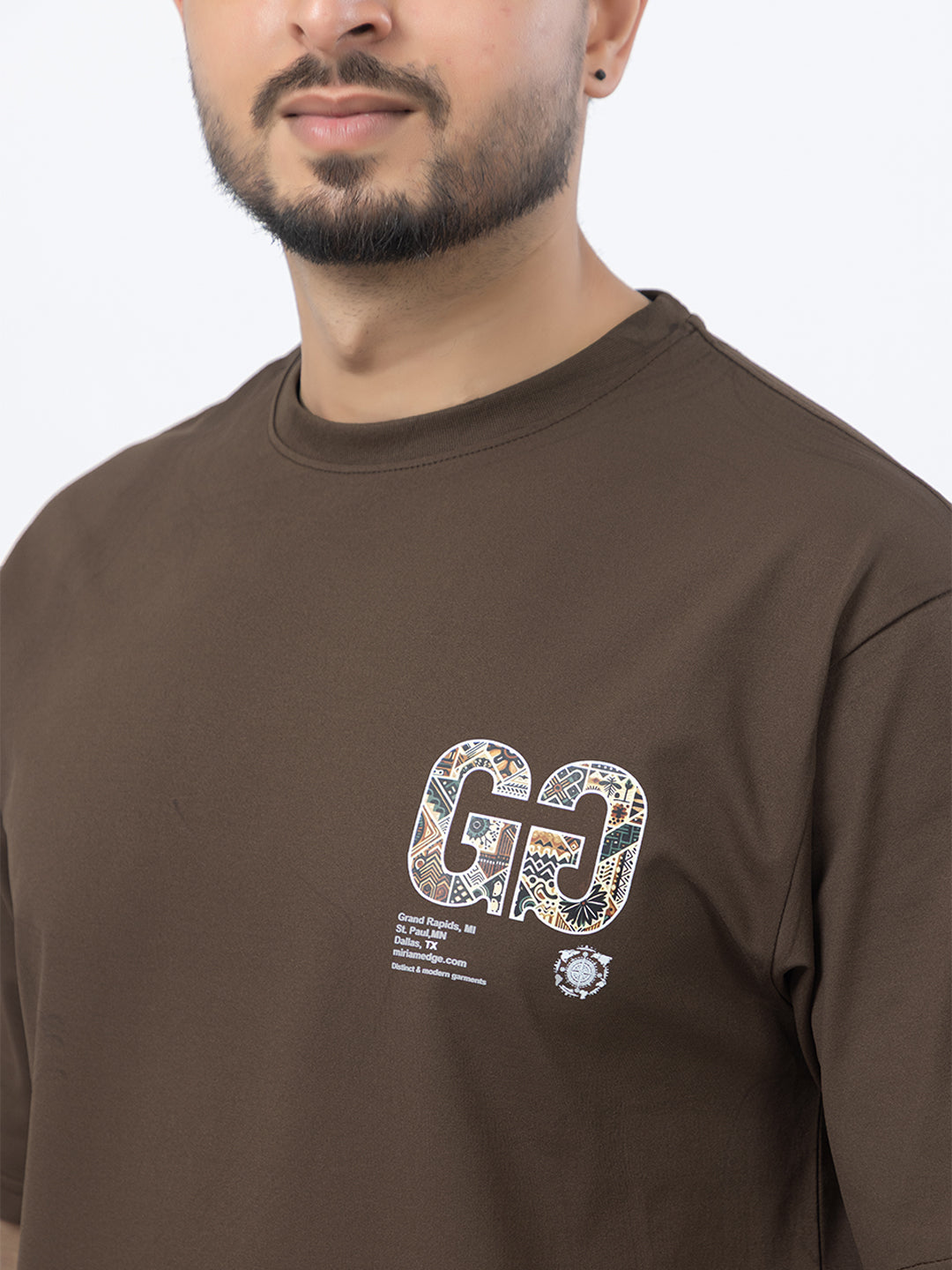 Men Oversized/Drop Shoulder Printed T-Shirt - Brown
