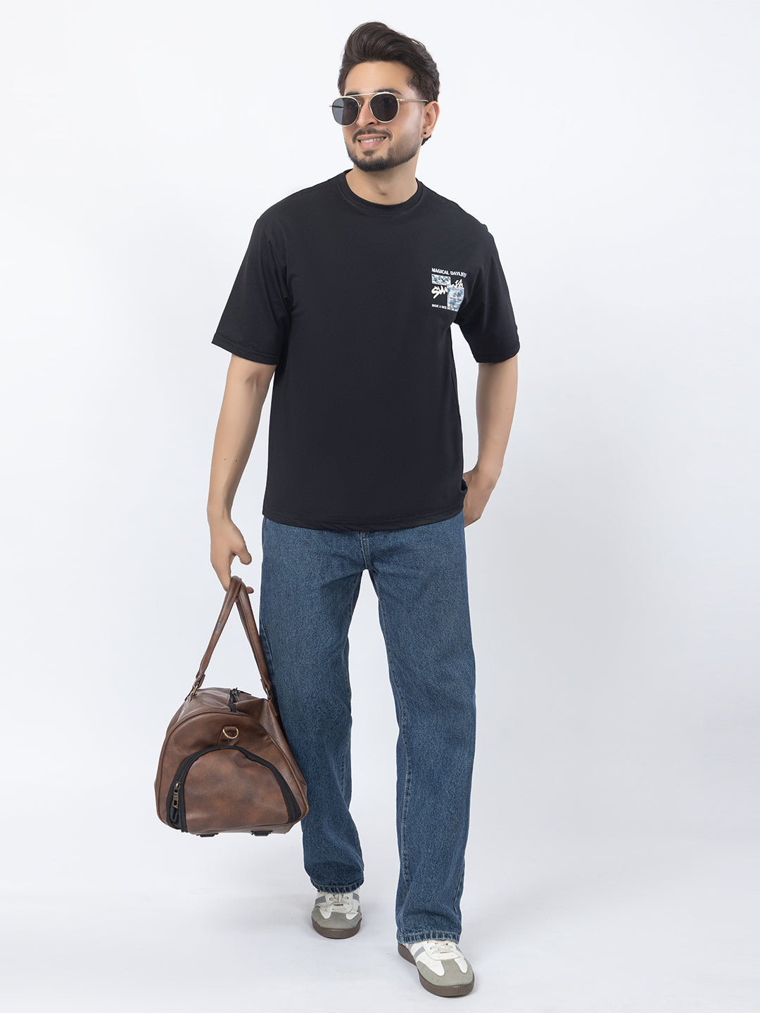Men Oversized/Drop Shoulder Printed T-Shirt - Black