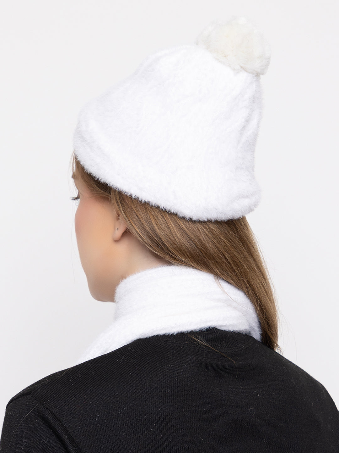 Woolen Pocket Muffler Cap for Women- White | AMOLDO