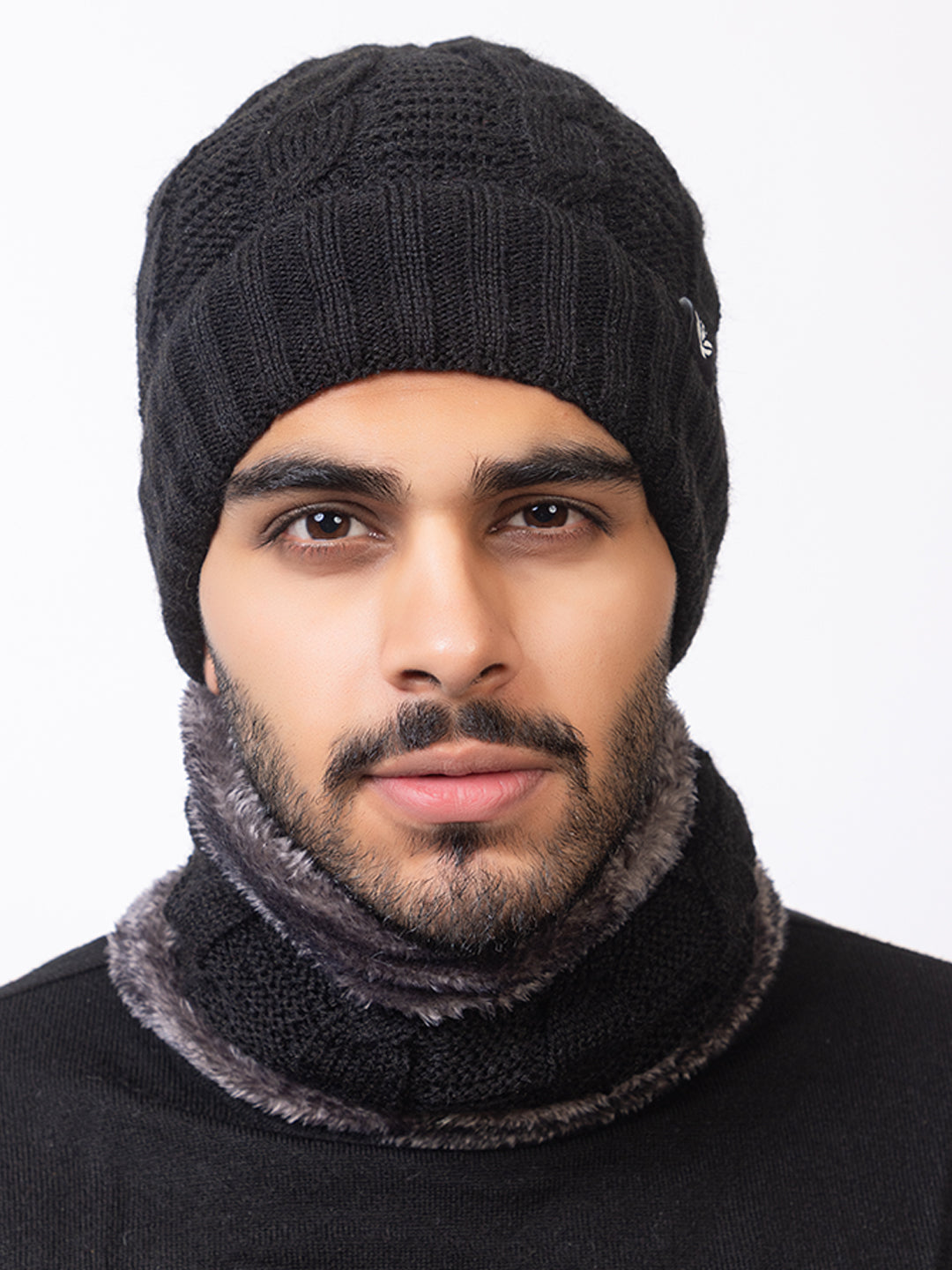 black beanie neck set 