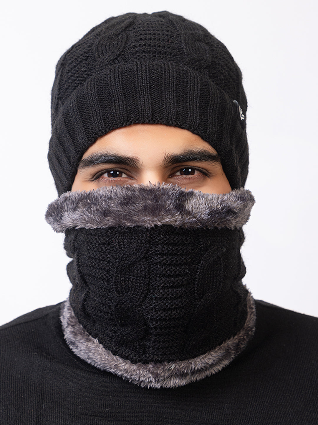 black beanie neck set 