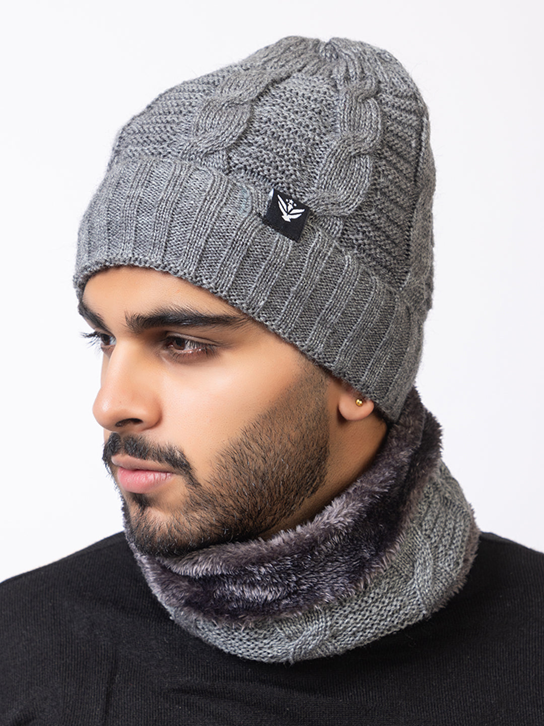 grey beanie neck set 