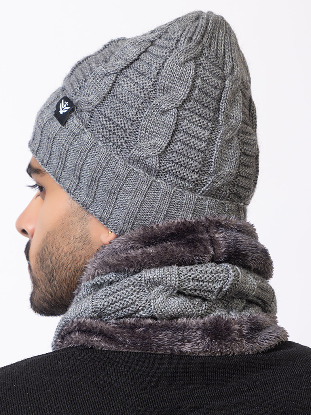 grey beanie neck set 