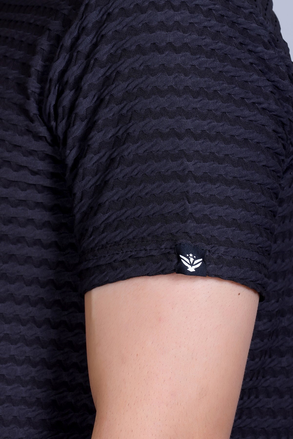 Twist Textured Polo T-Shirt with Button Closure - Black