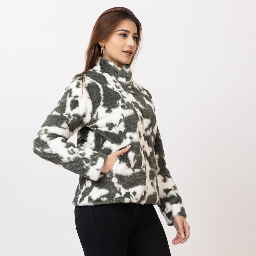 Woman wearing a tie-dye jacket on a white background Amoldo
