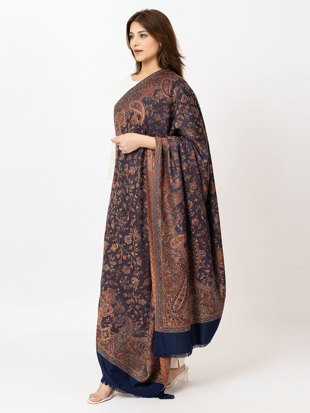 Amoldo Woman wearing a patterned dress on a white background