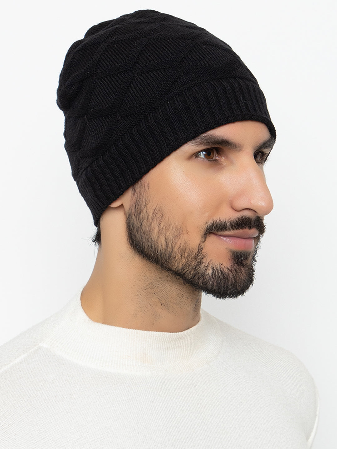 Amoldo unisex Soft and Warm Black Winter Woolen Skull Beanie cap with Fur Lining (Box Design)