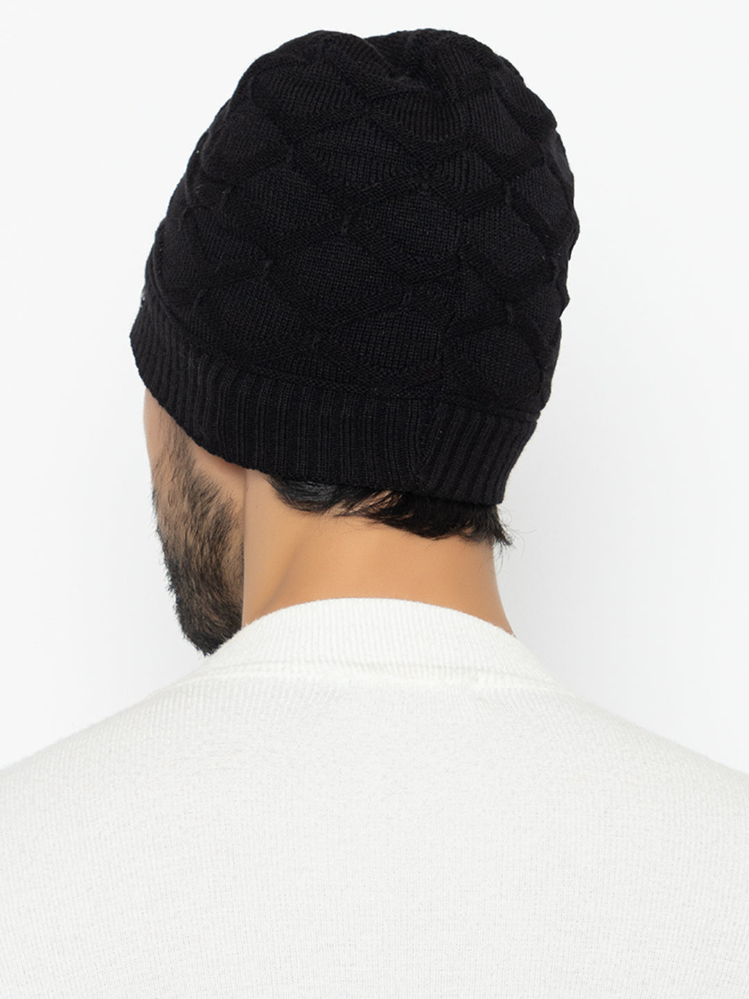 Amoldo unisex Soft and Warm Black Winter Woolen Skull Beanie cap with Fur Lining (Box Design)