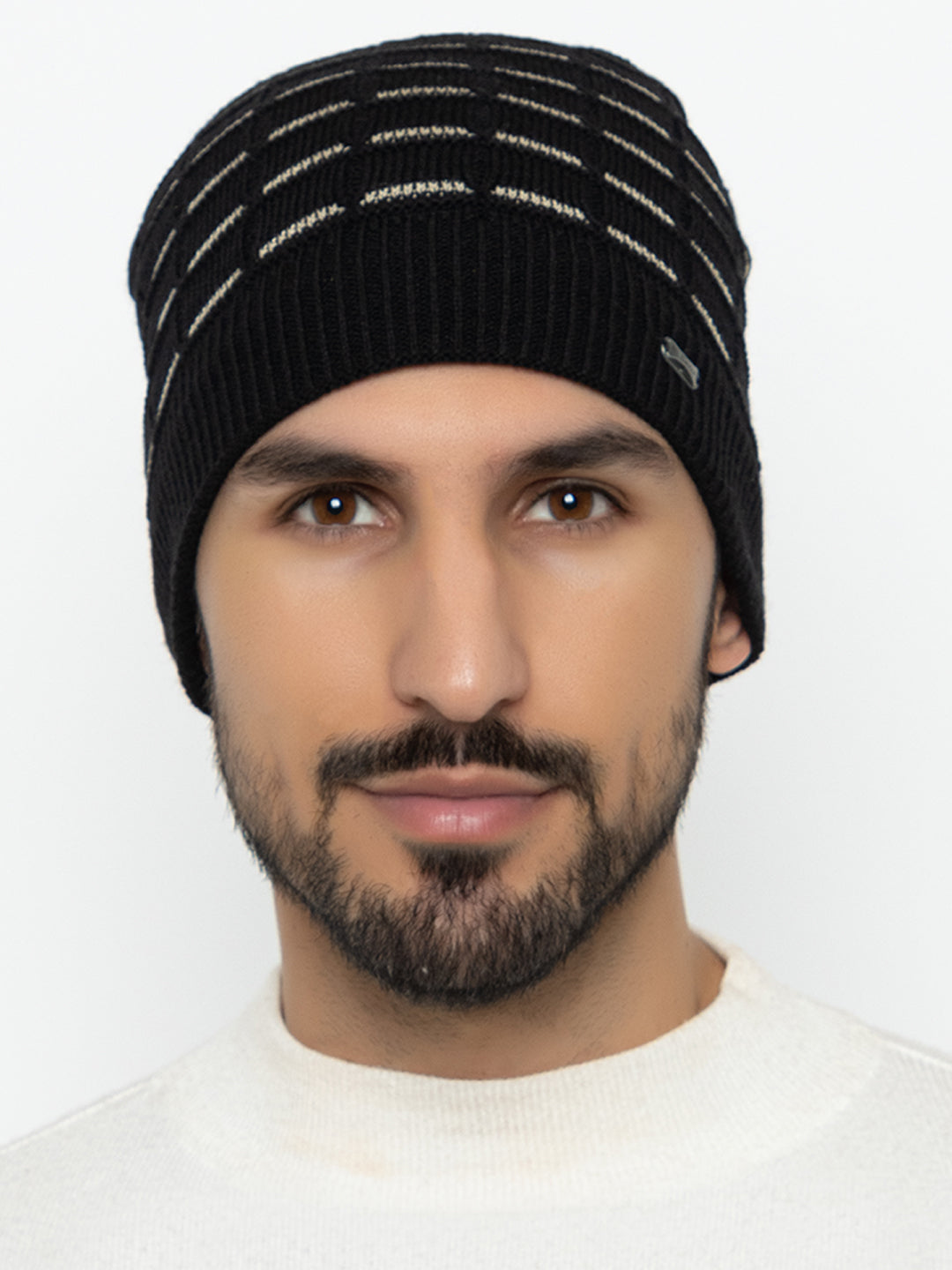 Amoldo unisex Soft and Warm Black Winter Woolen Skull Beanie cap with Fur Lining (Brick Design)