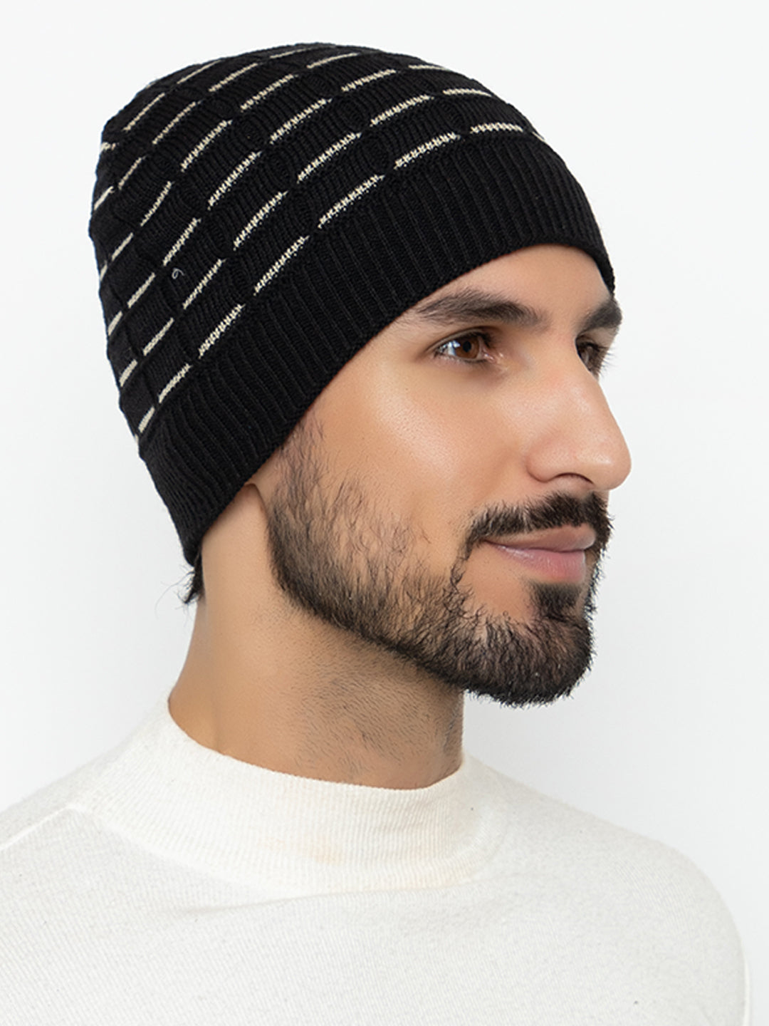 Amoldo unisex Soft and Warm Black Winter Woolen Skull Beanie cap with Fur Lining (Brick Design)