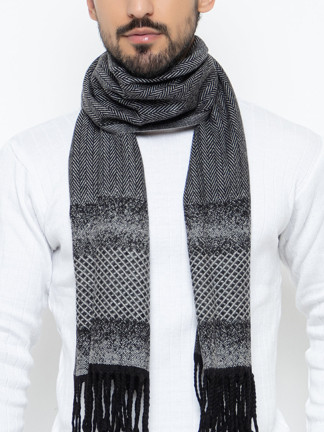 Woolen Sketch Design Muffler- Light Grey | Amoldo