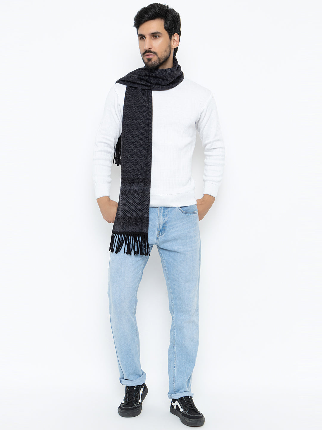 Woolen Sketch Design Muffler- Navy | Amoldo